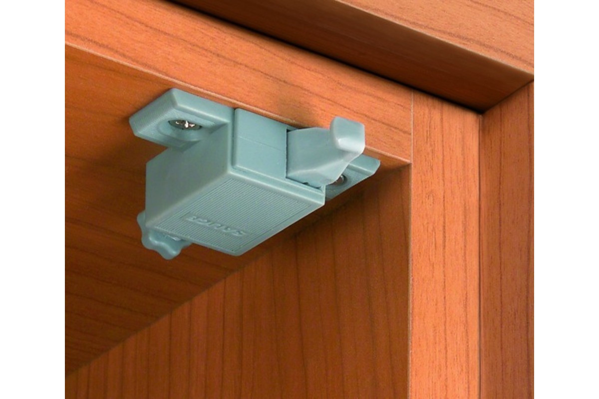 Sistema SALICE Push per porte di mobili senza maniglie