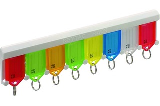 Schlüsseletiketten auf Halterleiste RIEFFEL Schlüsseletiketten auf Halterleiste RIEFFEL