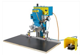 Bohr- und Einpressautomat Blue Max mini Bohr- und Einpressautomat Blue Max mini