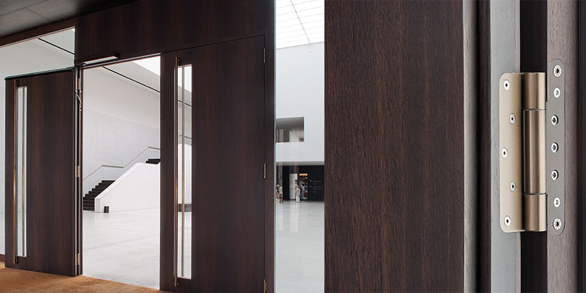 Avec la gamme Variant, SIMONSWERK propose un système de paumelles aux formes parfaites particulièrement indiqué pour les entrées et les passages de bâtiments et d’espaces de vie de par son esthétisme.