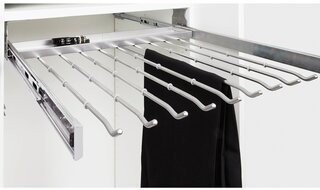 Ausziehbarer Hosenhalter HETTICH