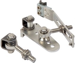 Jeu de charnières à 180° pour les portails installés en pente LOCINOX